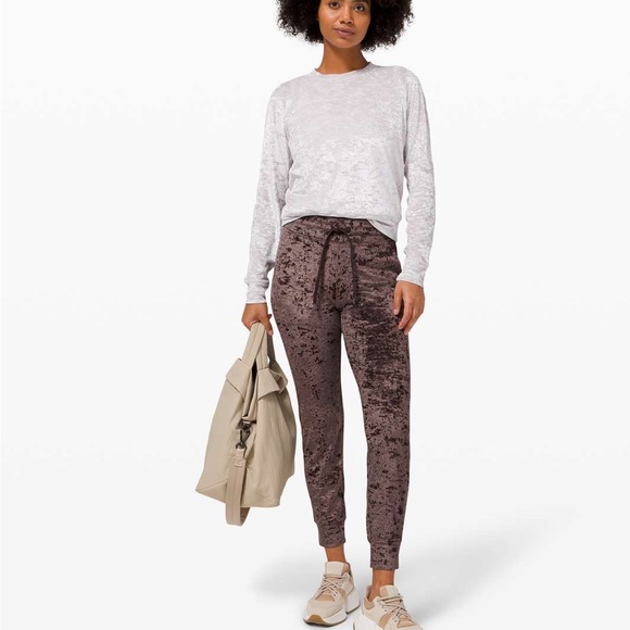 Lululemon Ready to Crush Jogger French Press - Picture 3 of 10